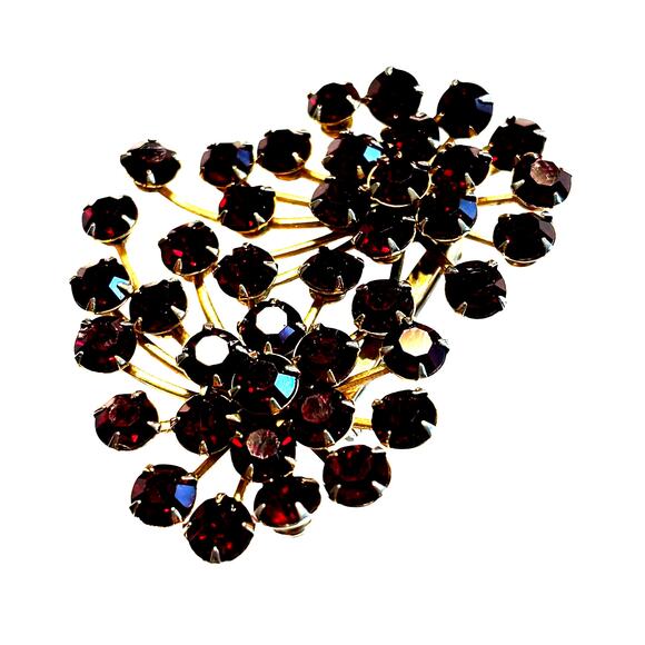 Red rhinestones brooch gold metal setting double starburst vintage mid century - Picture 6 of 8